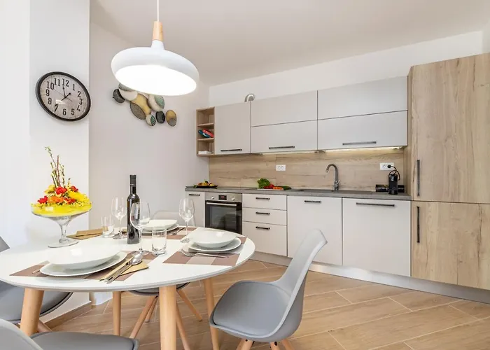 Brioni Colors * Pula